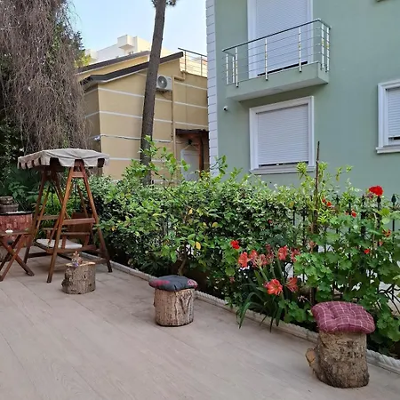 Vila Don House Golem (Tirana)
