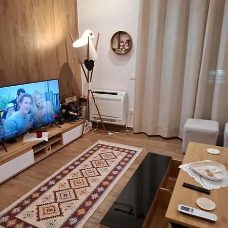 Villa Don House Golem (Tirana)