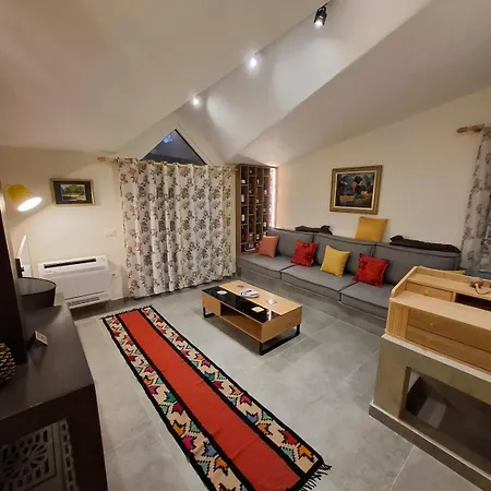 Villa Don House Golem (Tirana)