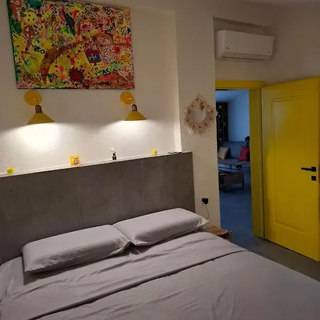 Vila Don House Golem (Tirana)